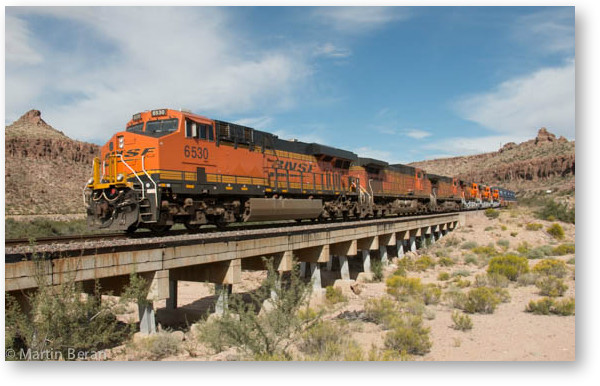 6 loco eastbound at sawmill canyon near Kingman AZ