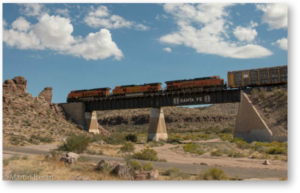 eastbound bnsf TOF at sawmill canyon near Kingman AZ